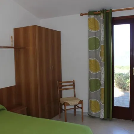 Zuccale - A 200 Mt Dalla Capoliveri (Isola d'Elba)